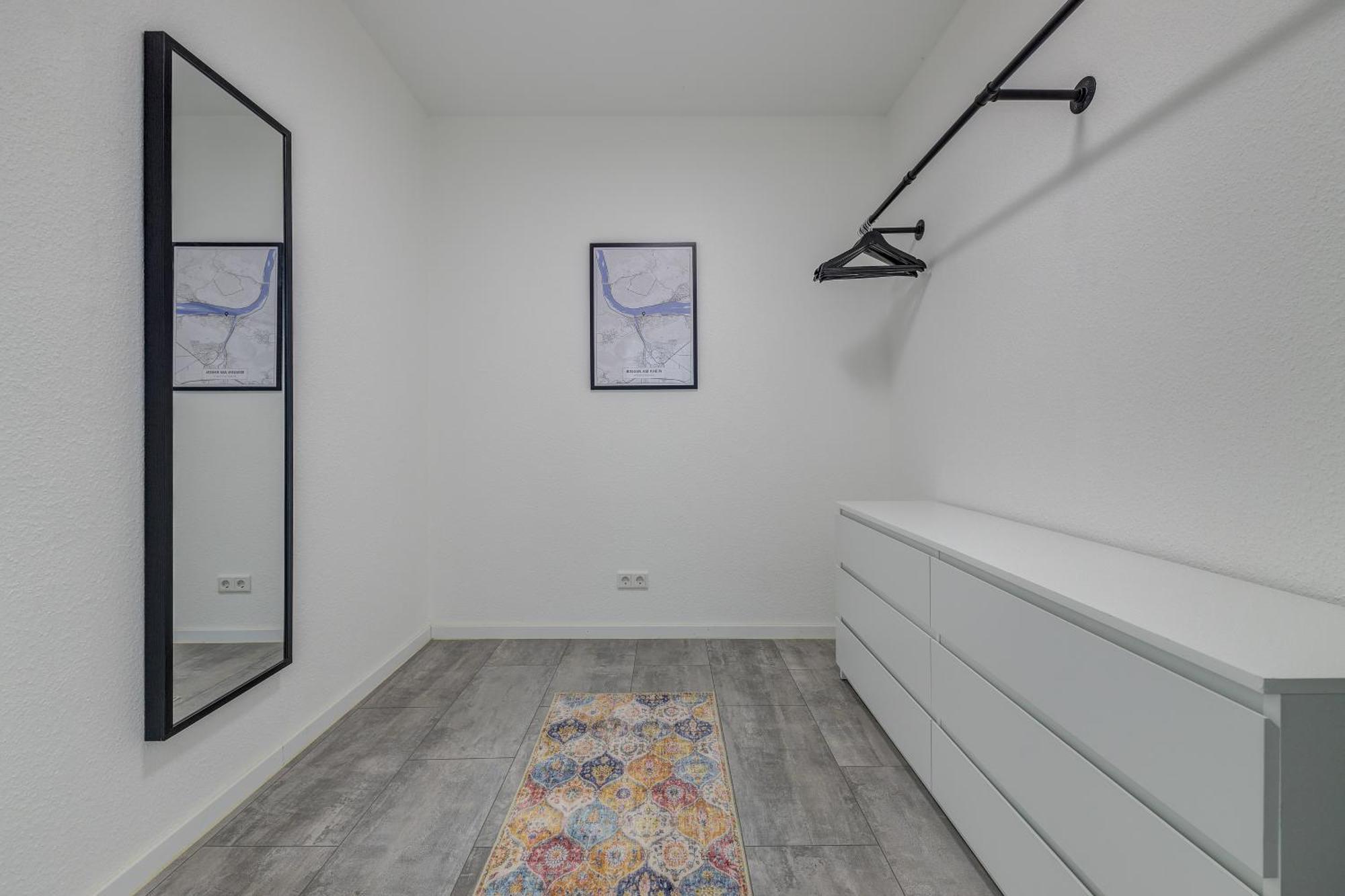Zentrale Design In Ufernaehe - 105 Qm - Parkplatz - Kueche - Netflix Appartement